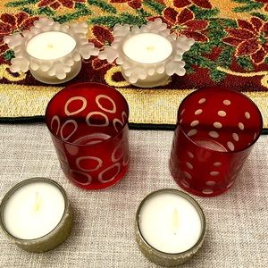NWOT candles - 2 snowflake and 2 red votives w/ sparkle tealights